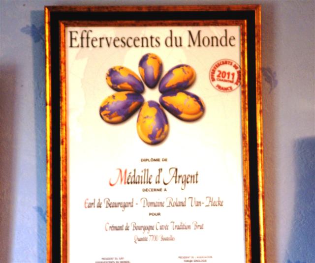 effervescents_du_monde_2011__van hecke mÃ©daille d'argent poru ses productions de crÃ©mant de bourgogne